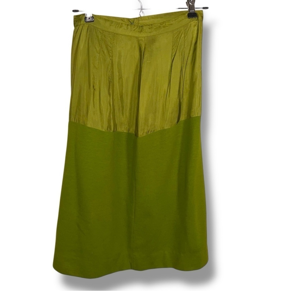 XS Green Vintage Skirt Retro 60s Era Knit Satin Accent Zip Button Closure